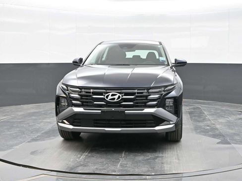 New 2026 Hyundai Tucson Blue SE image 3