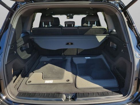 Used 2025 Mercedes-Benz GLB 250 image 26