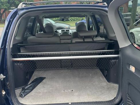 Used 2007 Toyota RAV4 Limited AWD/4WD image 17