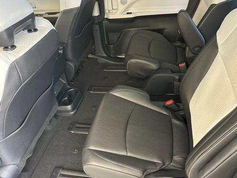 Certified 2026 Toyota Sienna XSE FWD image 16
