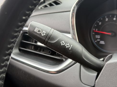 Used 2019 Chevrolet Equinox LT FWD image 28