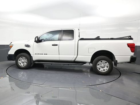 Used 2017 Nissan Titan S AWD/4WD image 2