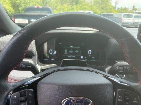 Used 2025 Ford Explorer ST-Line w/ ST-Line Street Pack AWD/4WD image 11
