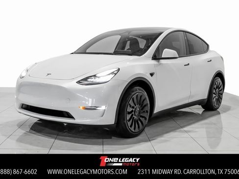 Used 2023 Tesla Model Y Long Range image 1