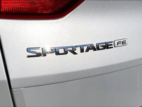 Used 2017 Kia Sportage LX w/ LX Popular Package image 33