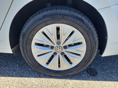 Used 2019 Volkswagen Jetta FWD image 31