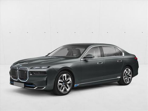Used 2023 BMW i7 xDrive60 AWD/4WD image 1