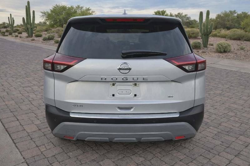 Used 2021 Nissan Rogue SV FWD image 9
