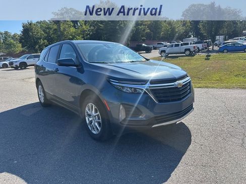Certified 2024 Chevrolet Equinox LT image 2