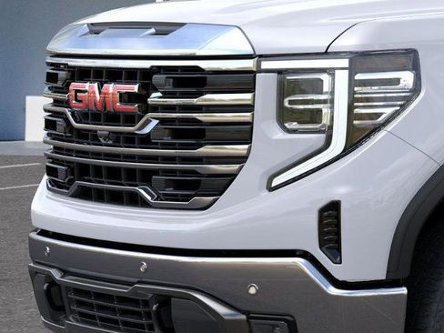 New 2026 GMC Sierra 1500 SLT image 41