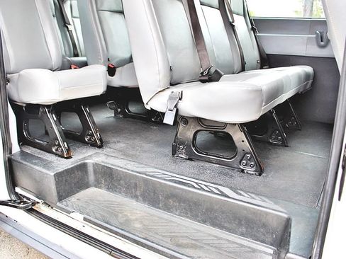 Used 2017 Ford Transit 350 XL RWD image 23