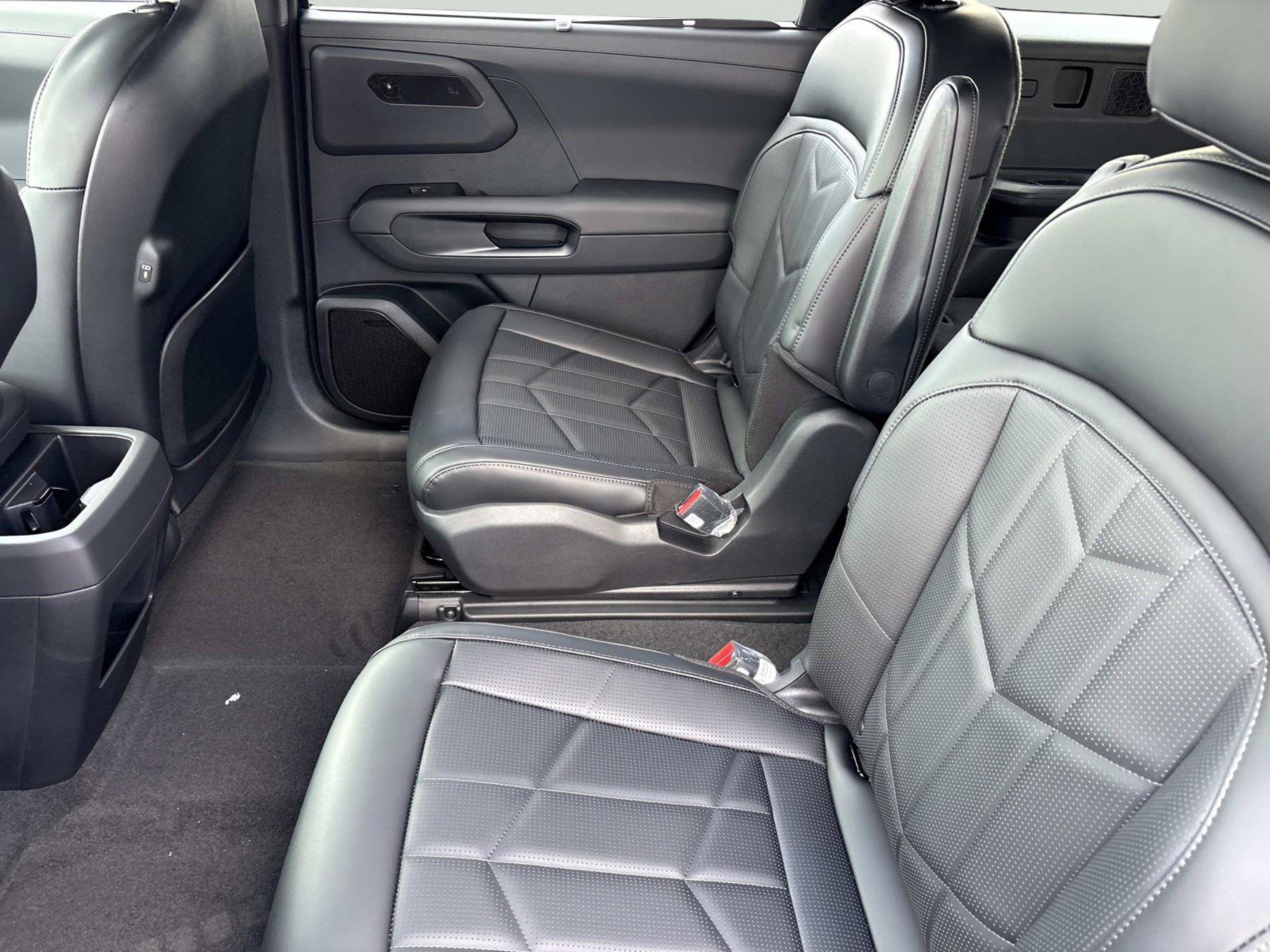 New 2027 Kia Telluride SX X-Line AWD/4WD image 17
