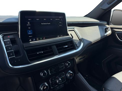 Used 2021 GMC Yukon AT4 w/ AT4 Premium Plus Package AWD/4WD image 12