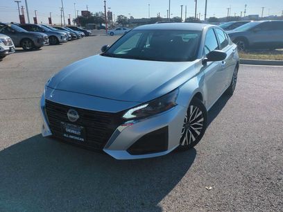 Used 2024 Nissan Altima 2.5 SV