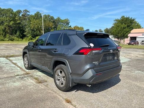 Used 2024 Toyota RAV4 XLE w/ Convenience Package FWD image 5