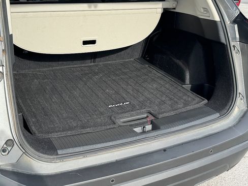 Used 2021 Nissan Rogue S image 17