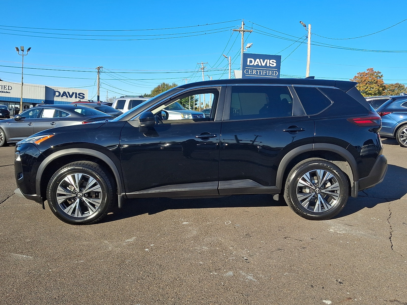 Used 2023 Nissan Rogue SV AWD/4WD image 7