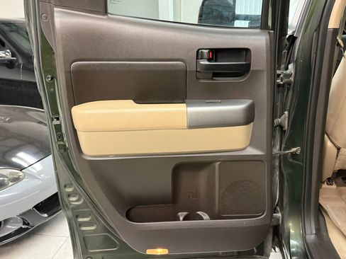 Used 2010 Toyota Tundra 4x4 Double Cab Long Bed image 17