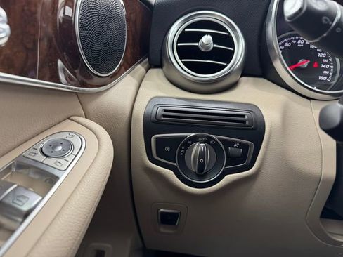 Used 2019 Mercedes-Benz GLC 300 image 37