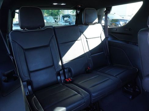 Certified 2023 GMC Yukon SLT w/ SLT Luxury Package image 10