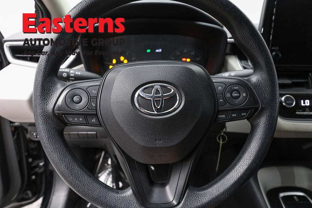 Used 2024 Toyota Corolla LE FWD image 12