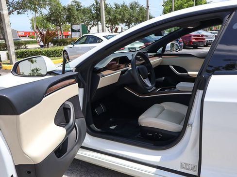 Used 2023 Tesla Model S Standard Range AWD/4WD image 31