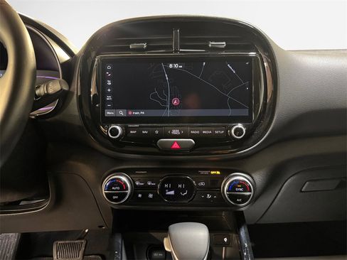 Certified 2024 Kia Soul EX image 22