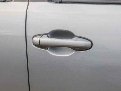 Used 2023 Toyota Tacoma TRD Off-Road image 11