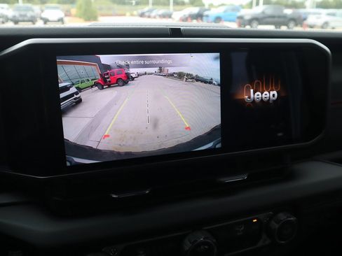 New 2025 Jeep Wrangler Unlimited Rubicon image 6