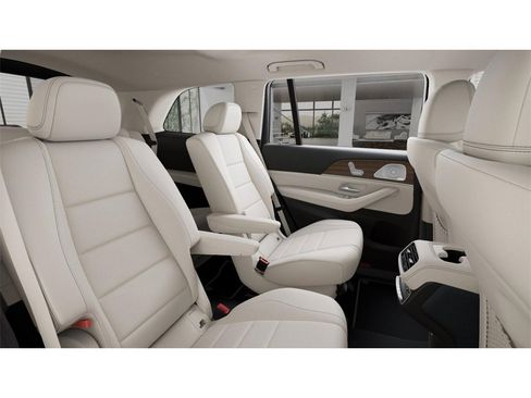 New 2026 Mercedes-Benz GLS 450 4MATIC image 5