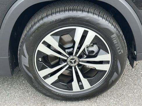 Certified 2025 Mercedes-Benz GLB 250 image 14