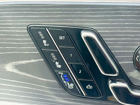 New 2025 Cadillac Lyriq Luxury image 20