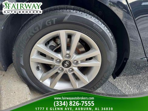 Used 2017 Hyundai Sonata SE FWD image 34
