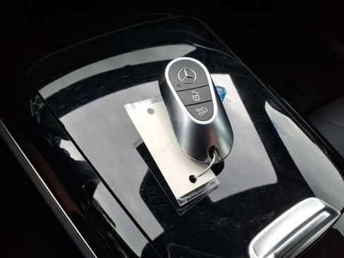 Used 2026 Mercedes-Benz E 350 4MATIC Sedan image 35