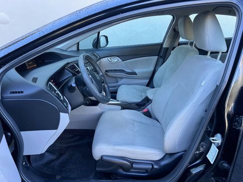 Used 2013 Honda Civic LX image 5