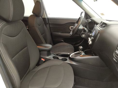 Used 2019 Kia Soul FWD image 21