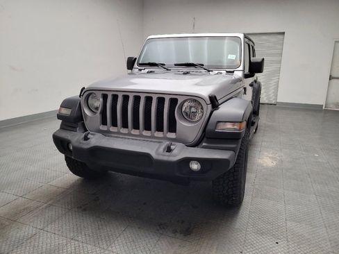 Used 2019 Jeep Wrangler Unlimited Sport image 15