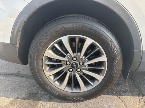 Used 2021 Lincoln Nautilus Reserve w/ Cargo Utility Package image 8