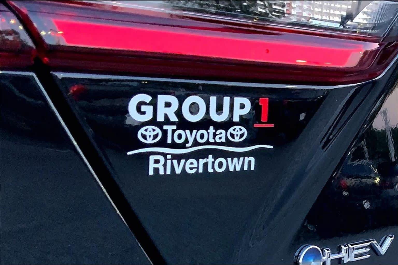 Used 2026 Toyota Camry SE w/ Convenience Package FWD image 28
