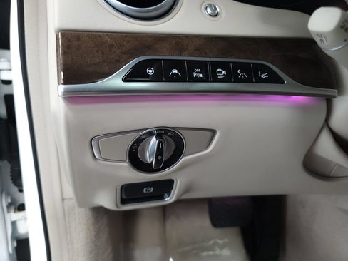 Used 2016 Mercedes-Benz Maybach S 600 image 24