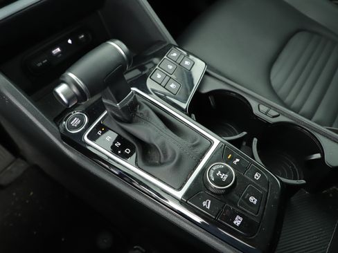 Used 2023 Kia Sportage SX image 12