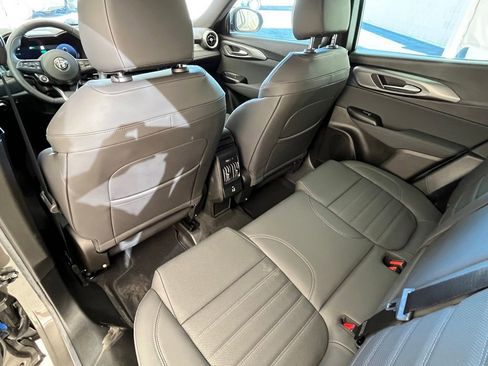 New 2024 Alfa Romeo Tonale Ti w/ Premium Interior Package image 37