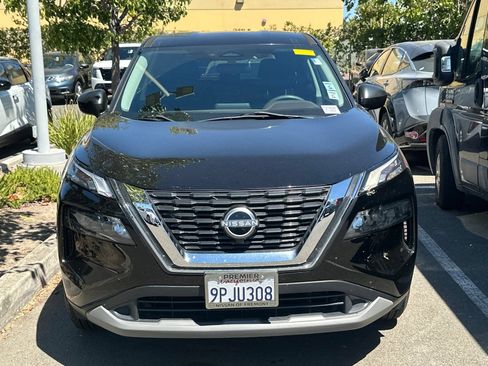 Certified 2023 Nissan Rogue S FWD image 3