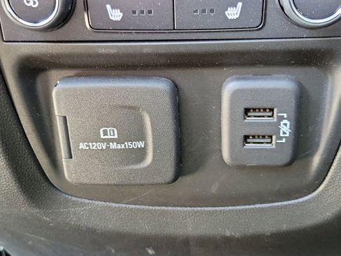 Used 2023 Buick Enclave Avenir w/ Avenir Technology Package AWD/4WD image 17