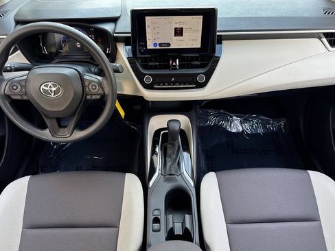 Used 2026 Toyota Corolla LE FWD image 15