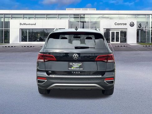 Used 2022 Volkswagen Taos SE FWD image 6