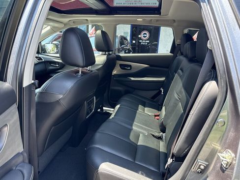 Used 2017 Nissan Murano Platinum w/ Platinum Technology Package FWD image 7