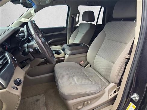 Used 2018 Chevrolet Tahoe LS w/ Enhanced Driver Alert Package image 16