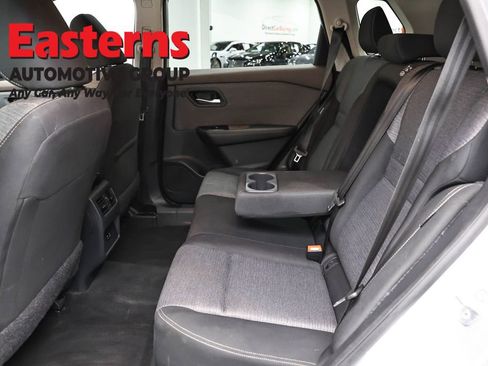 Used 2023 Nissan Rogue SV FWD image 20