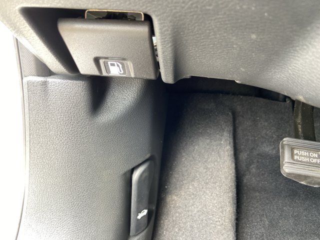 Used 2025 Nissan Sentra SV FWD image 46